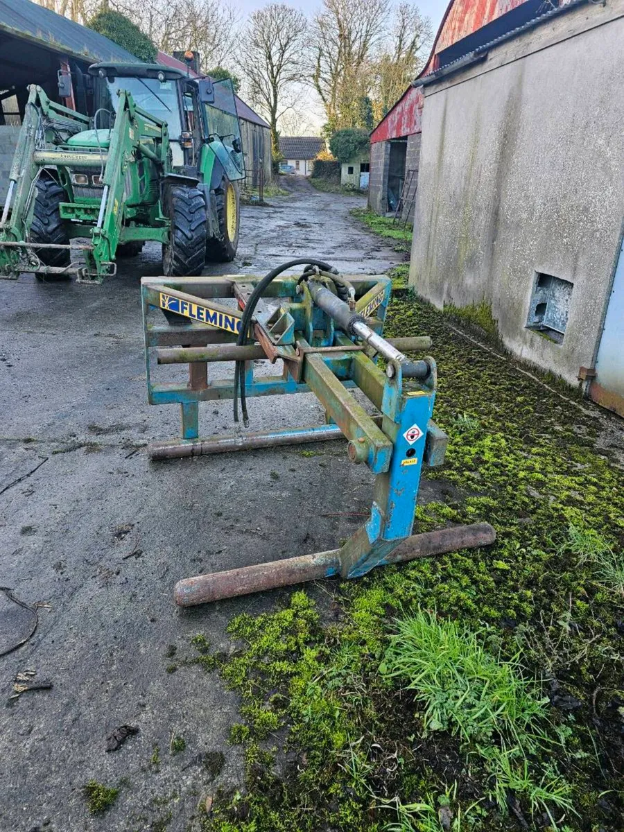 Bale stacker (square&rounds) - Image 1