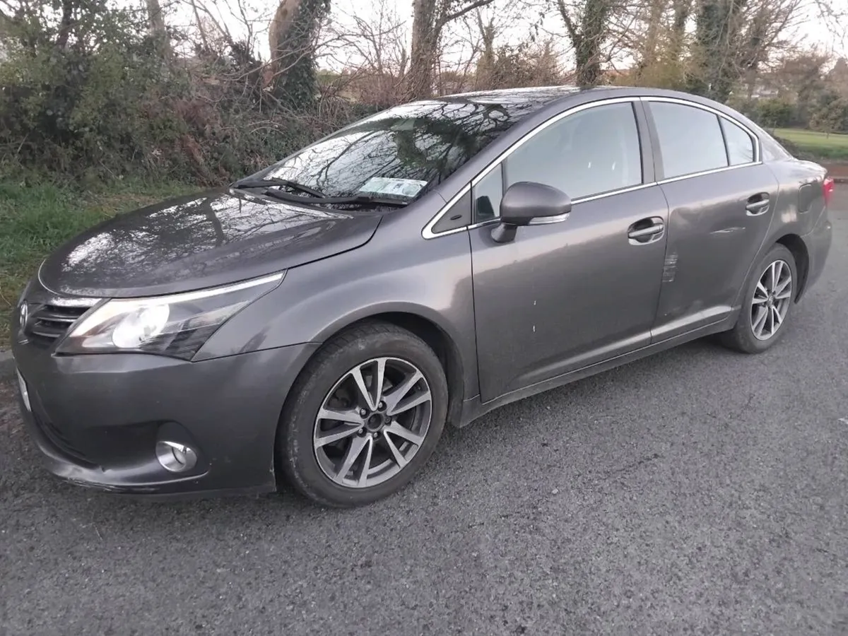2012 Toyota Avensis - Image 4