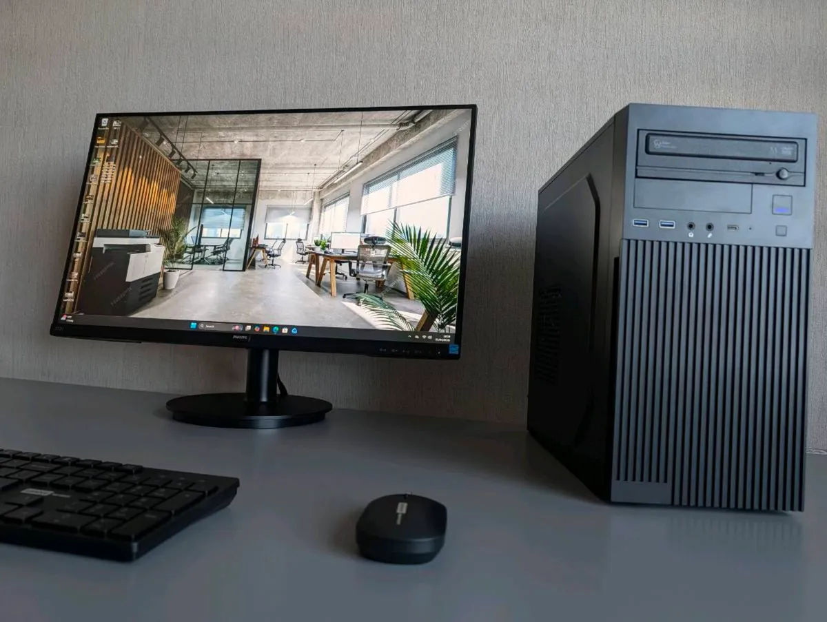 AMD Ryzen Creative Workstation – Modern Retro PC - Image 1