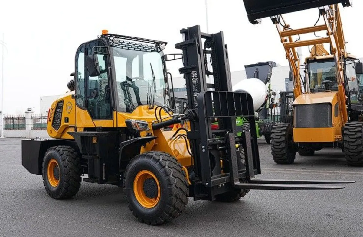 Rough Terrain Forklift / Bale stacker - Image 2