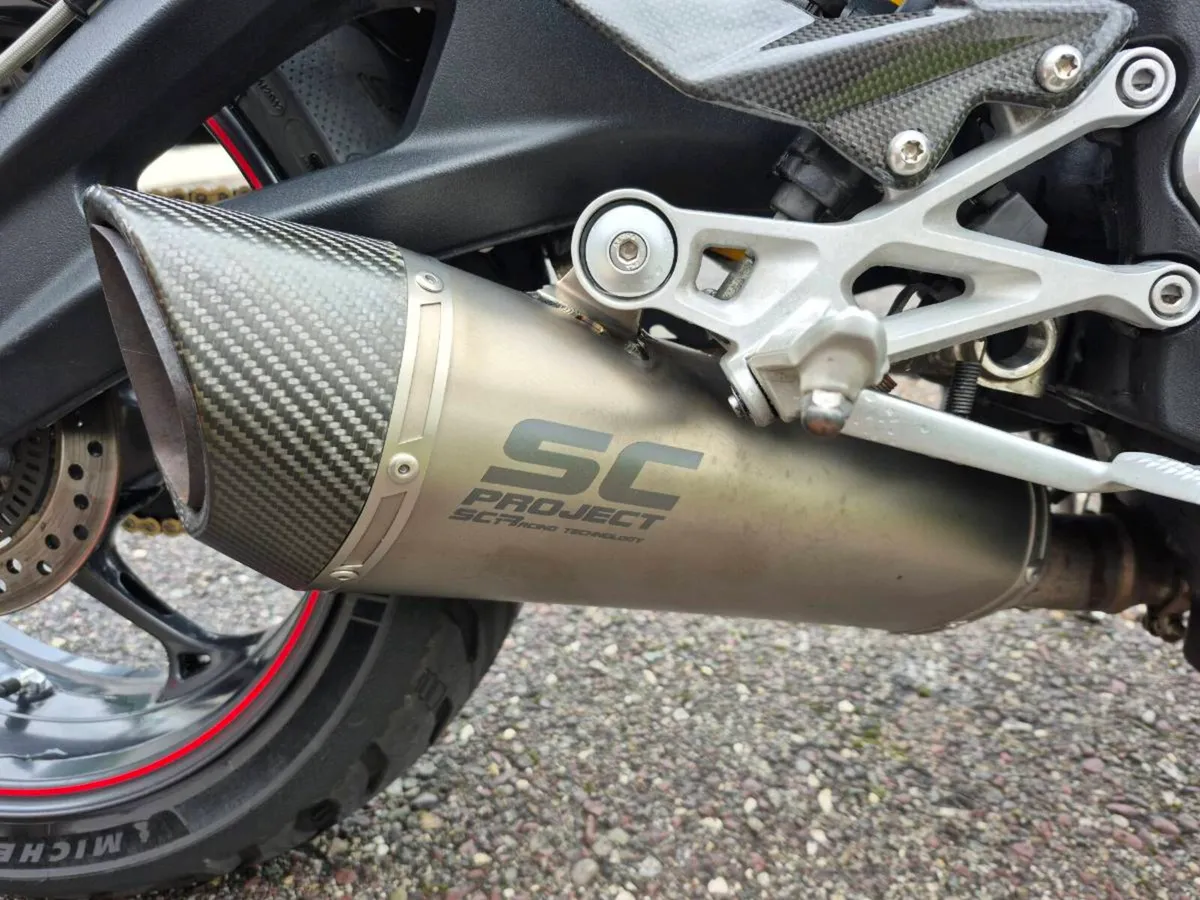 Triumph Street Triple 765RS - Image 2