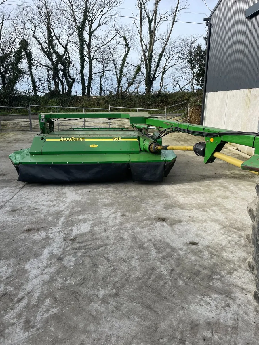 John Deere 1365 mower - Image 2