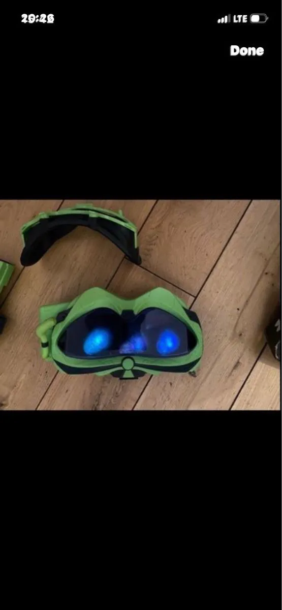 Headset and gun - Image 2