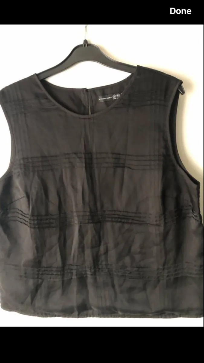 Ladies stunning top size 14 €3 - Image 1