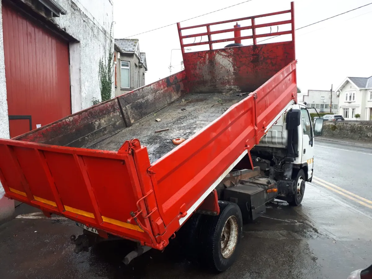 Isuzu npr tipper 3.0 2007 - Image 3