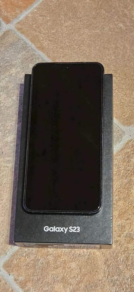 Samsung S23 - Image 2