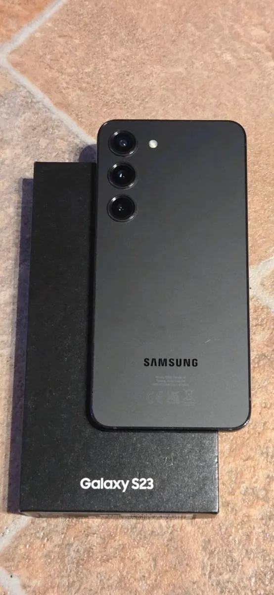 Samsung S23 - Image 3