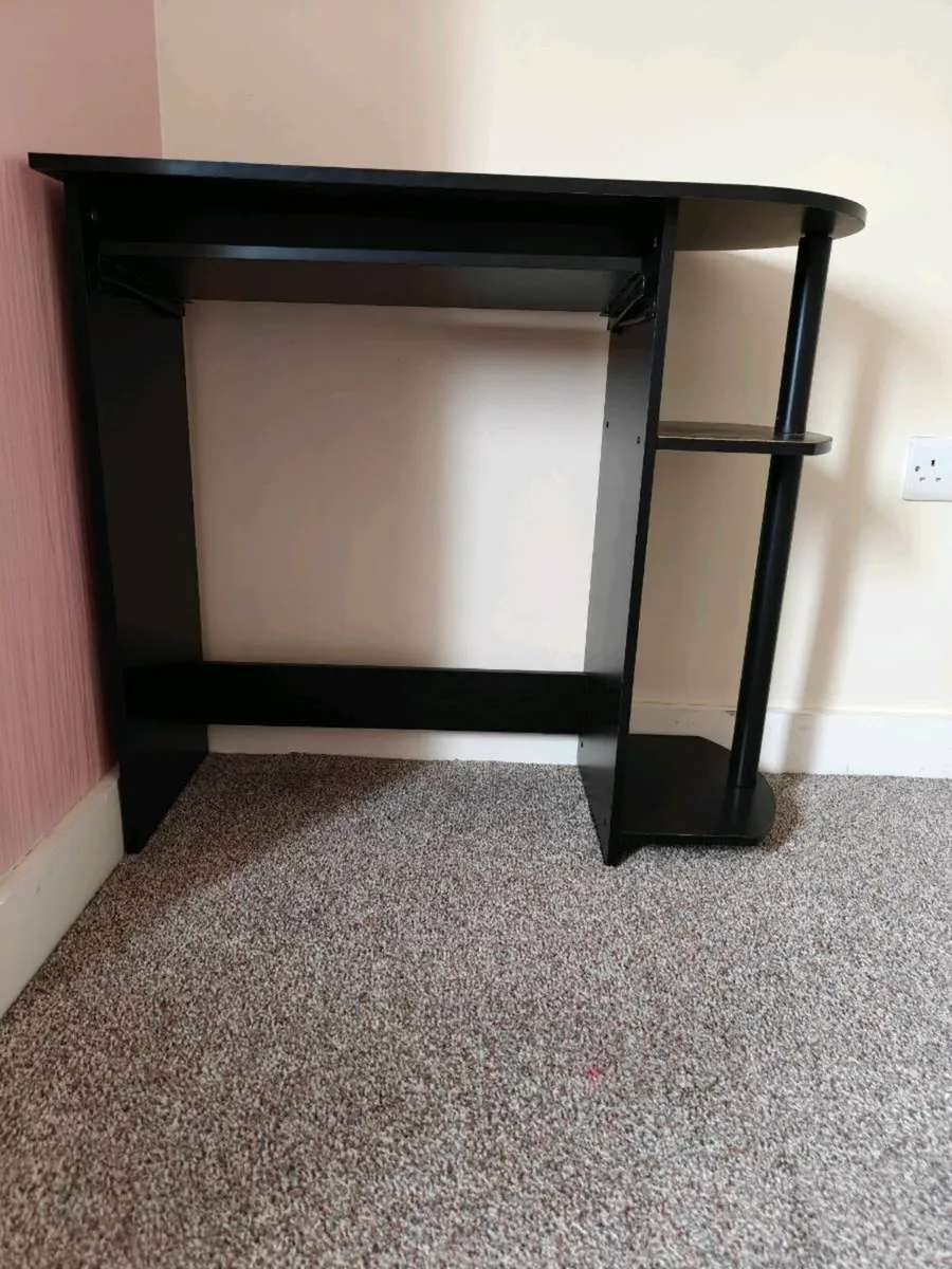 Kids study table - Image 2