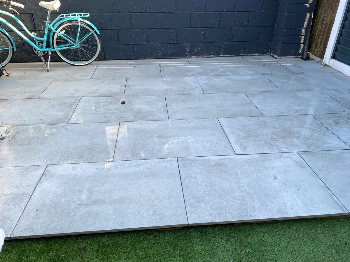 Outdoor porcelain tiles - Image 1