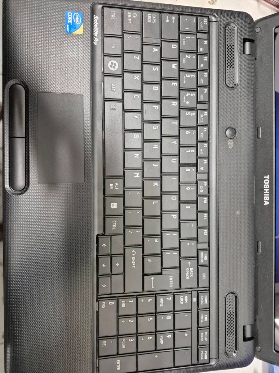 Toshiba Laptop, i3, 8gb, 128 ssd, win 10 - Image 3