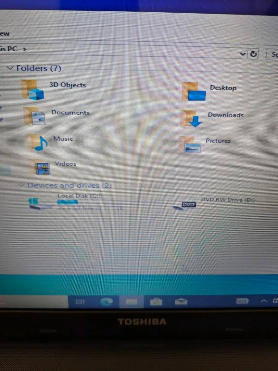 Toshiba Laptop, i3, 8gb, 128 ssd, win 10 - Image 4