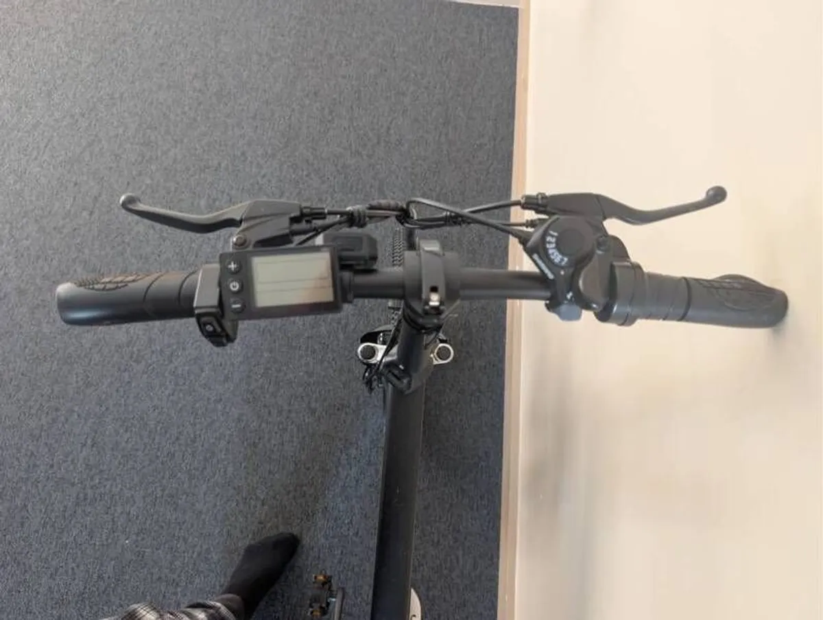 ADO Electric Bike/Moped - Image 3