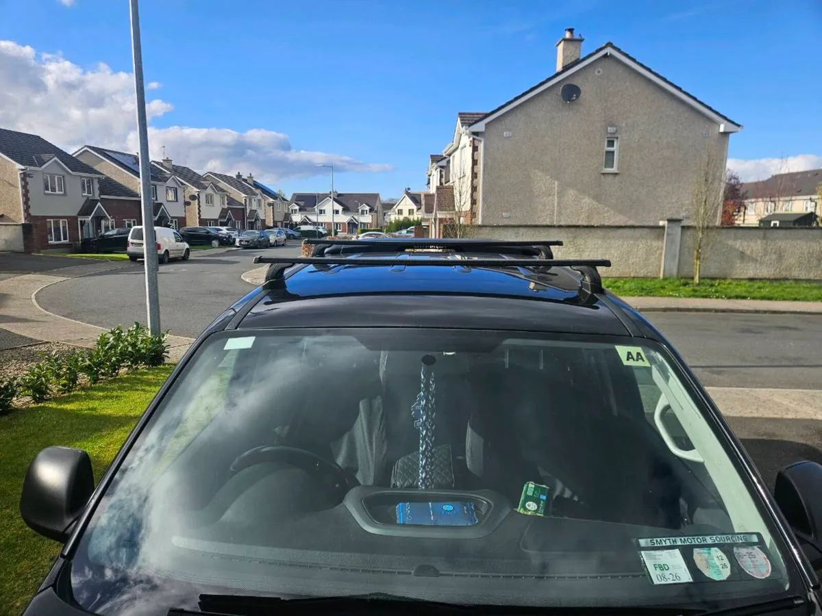 Thule Roof Bars - Image 3