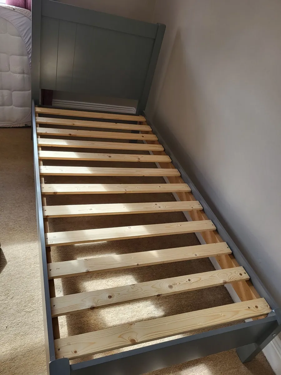 Single Bed - Image 2