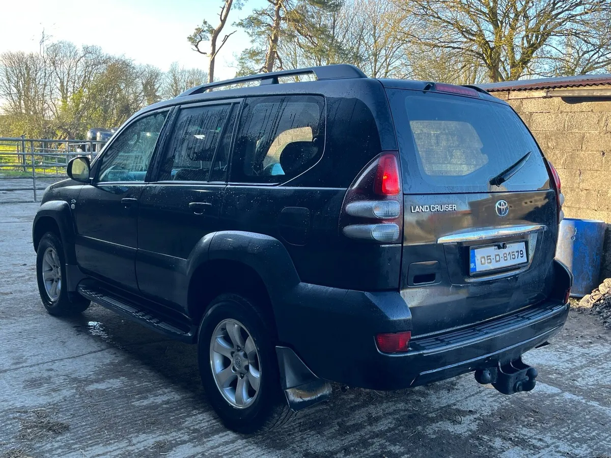 2005 LANDCRUISER CREWCAB LC5 - Image 3