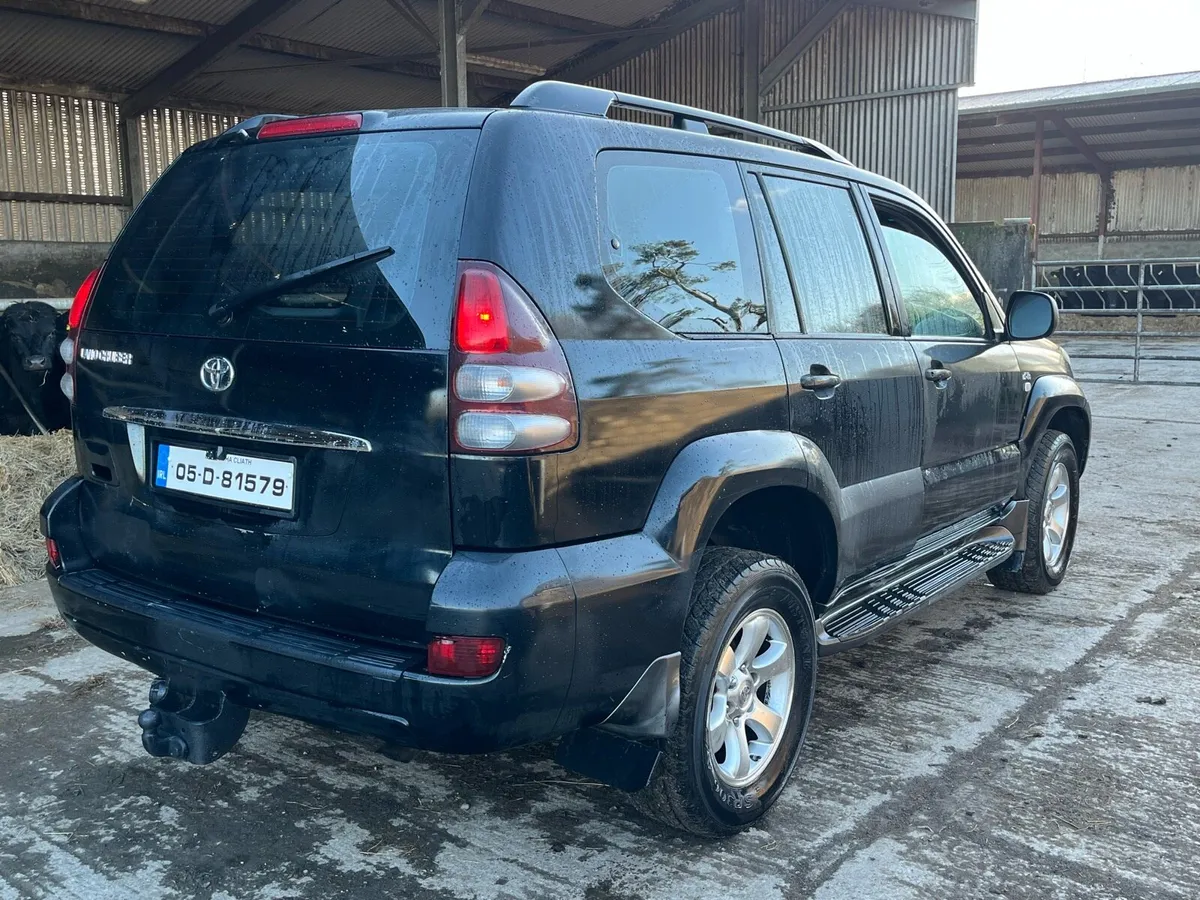 2005 LANDCRUISER CREWCAB LC5 - Image 4