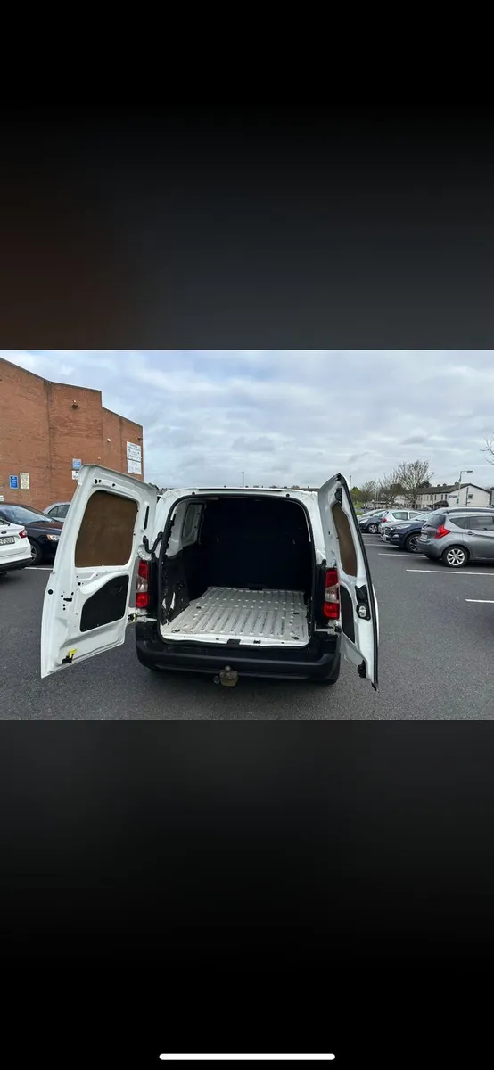 2022 citroen berlingo - Image 3