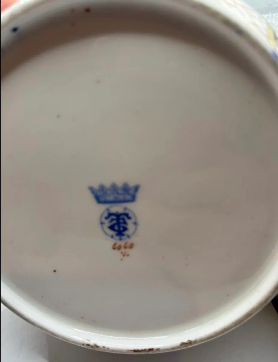 150 year old Antique Davenport ginger jar - Image 4