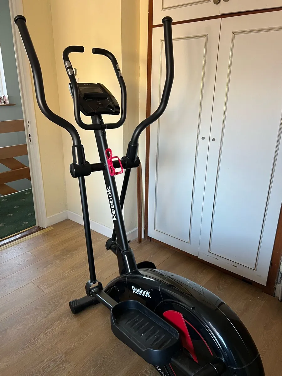 Reebok One GX40s elliptical trainer - Image 1