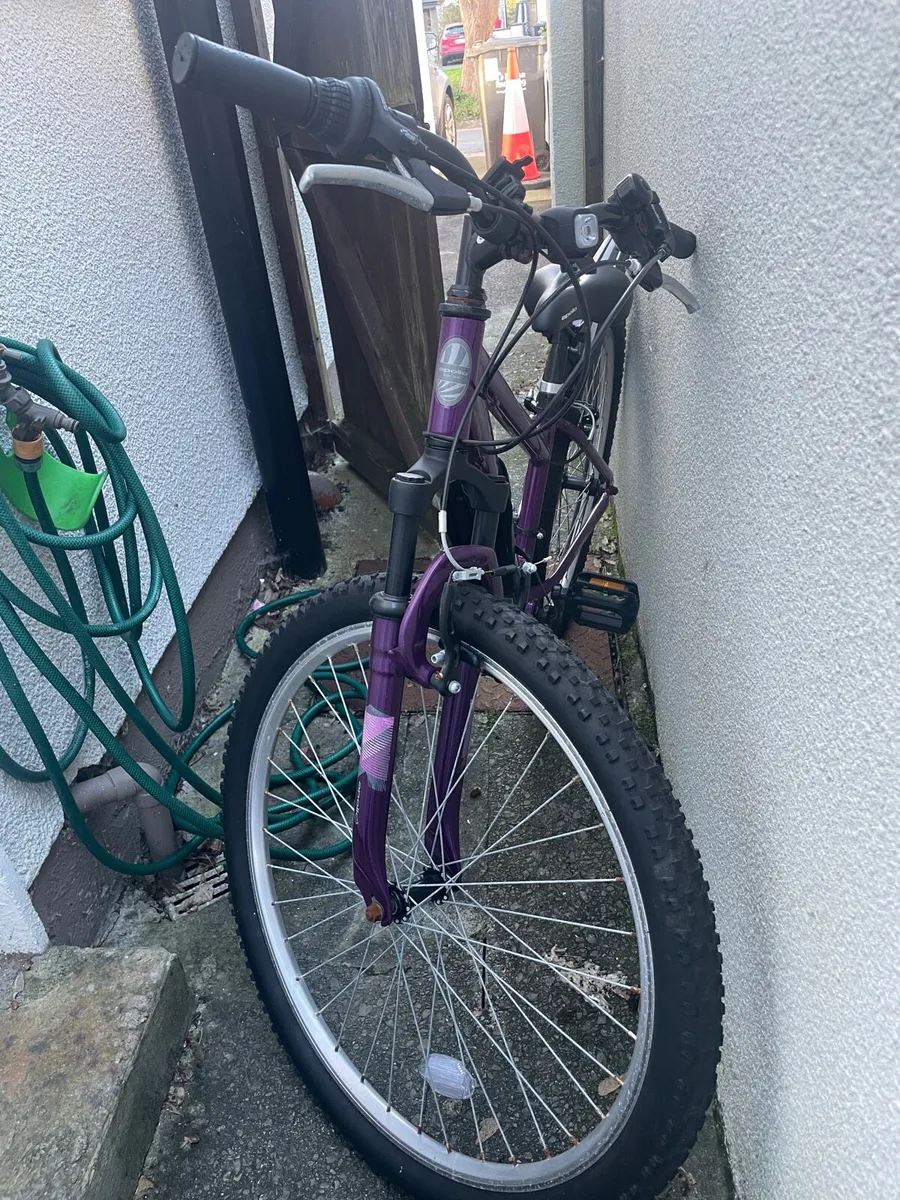 Bicycle (Women’s) - Image 1