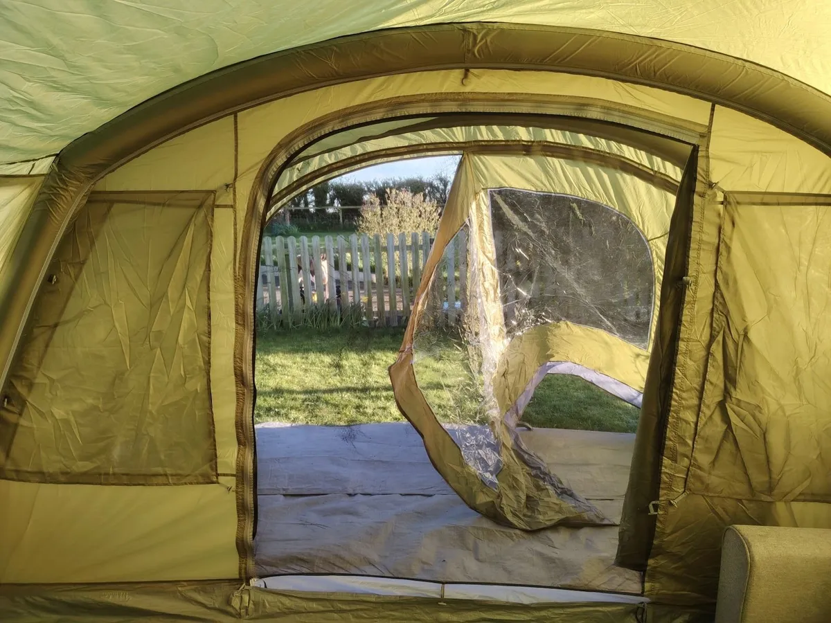 Vango Air Beam Tent - 6 Man - Image 3