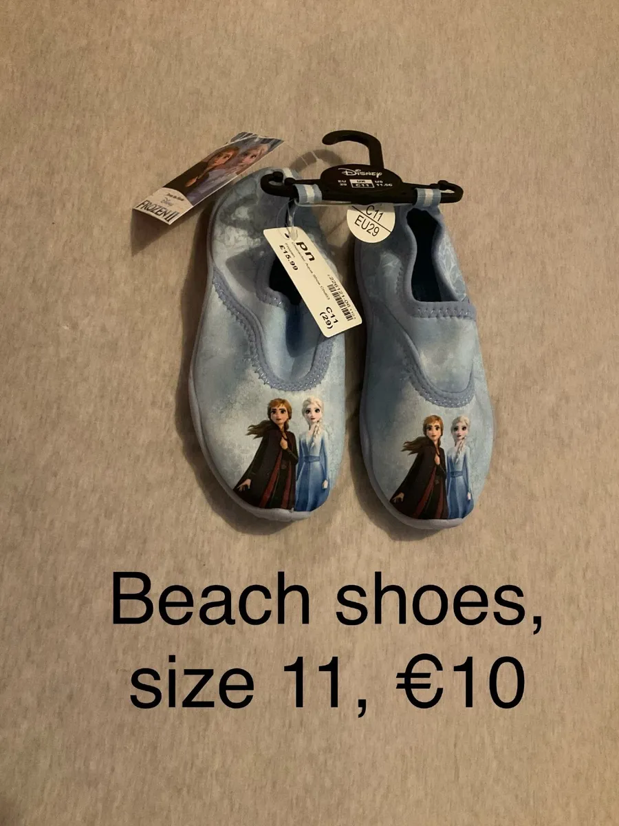 Disney frozen beach shoes, size 11