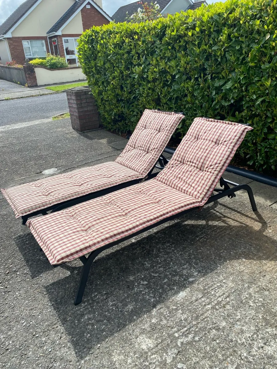 Sun loungers - Image 2