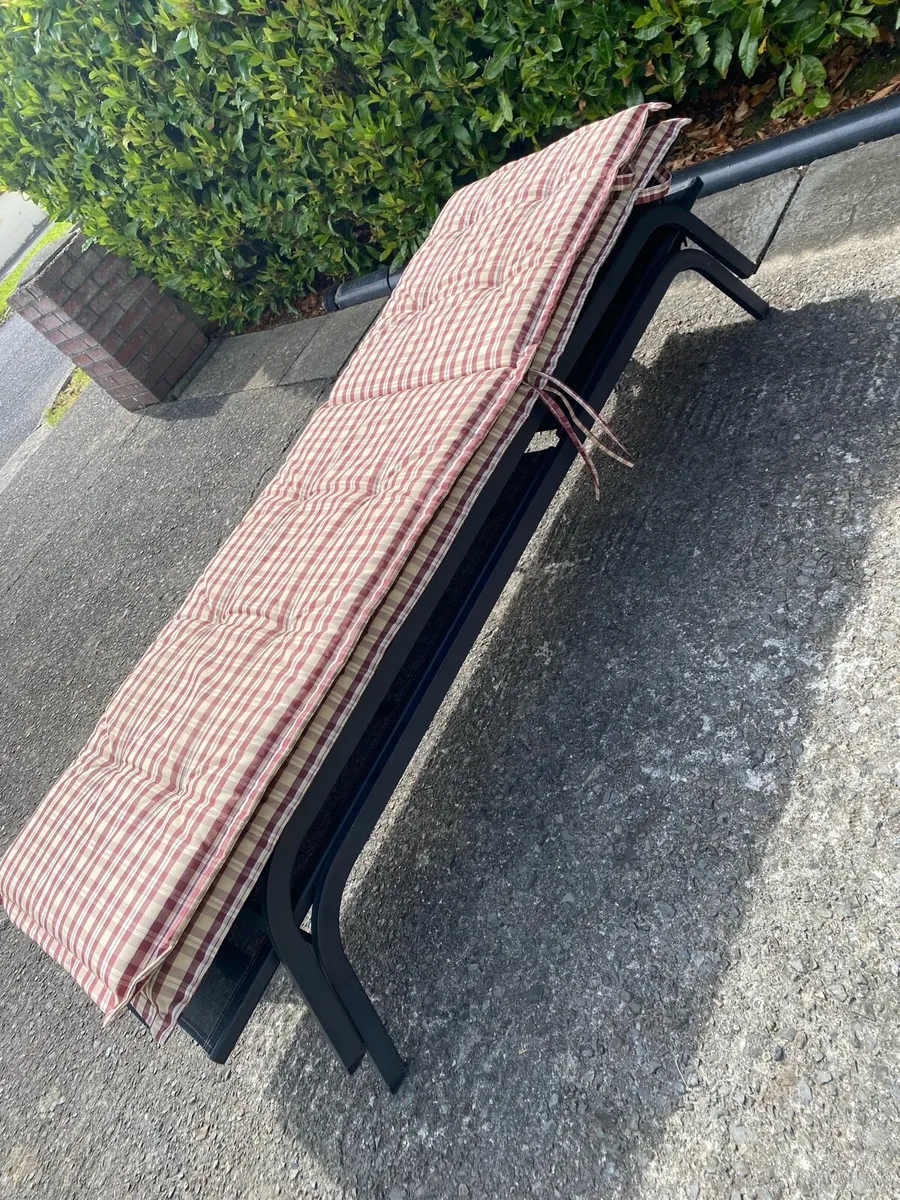 Sun loungers - Image 4