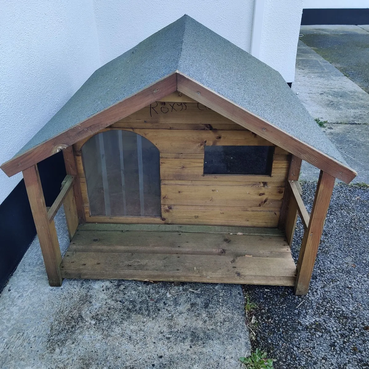 Dog Kennel - Image 1