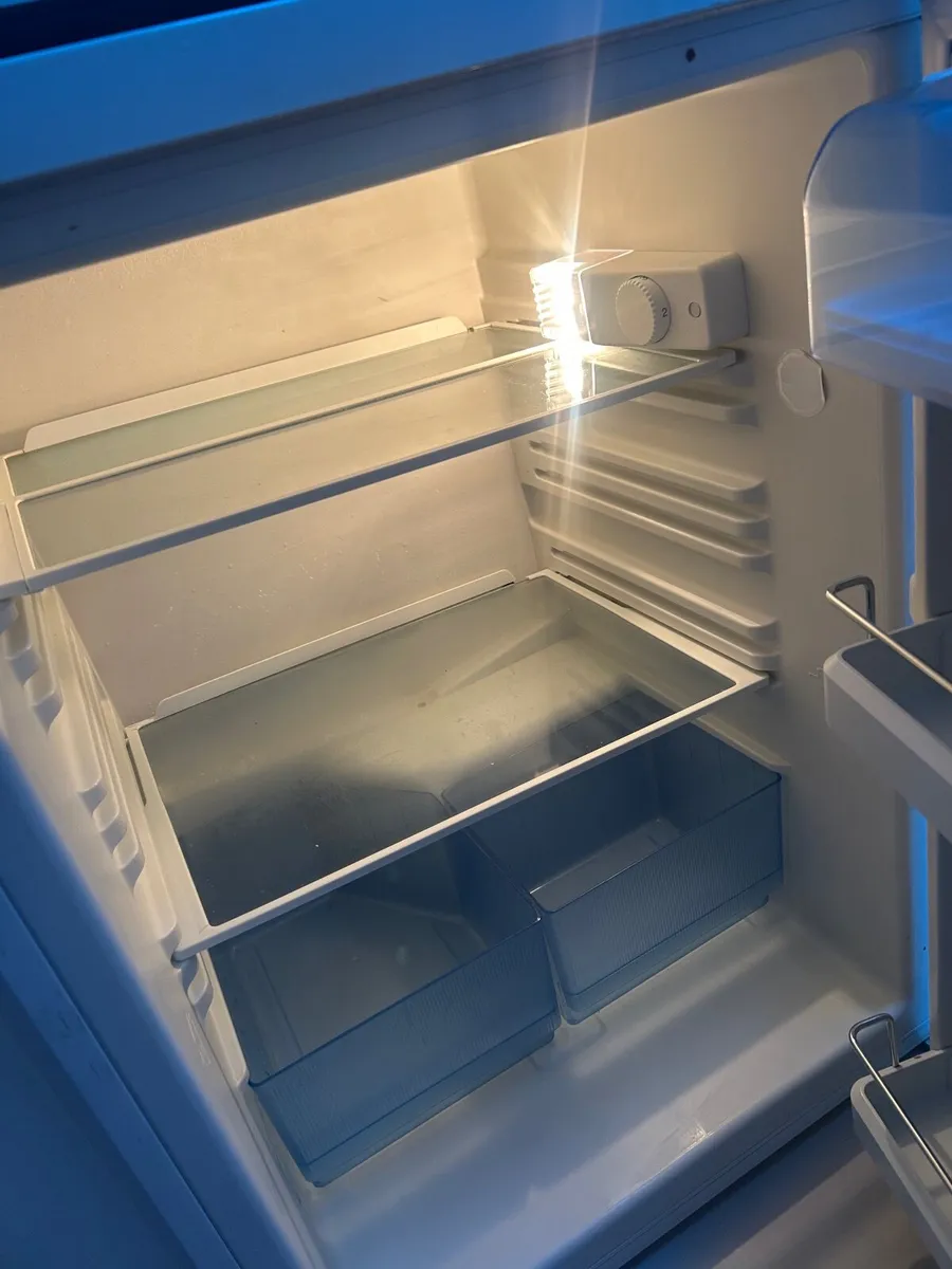 Refrigerator - Image 3