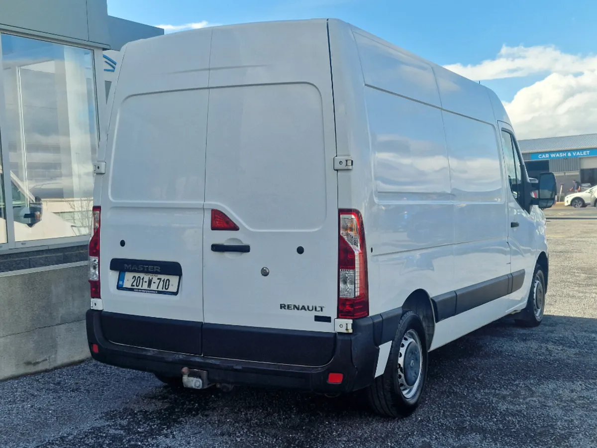 Renault Master FWD MM35 DCI 135 Business MY19 - Image 3