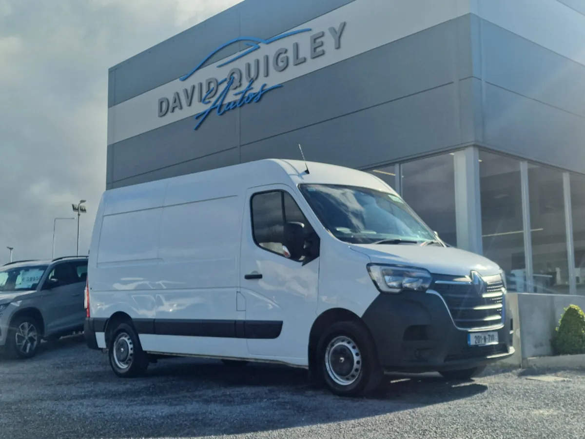 Renault Master FWD MM35 DCI 135 Business MY19 - Image 1