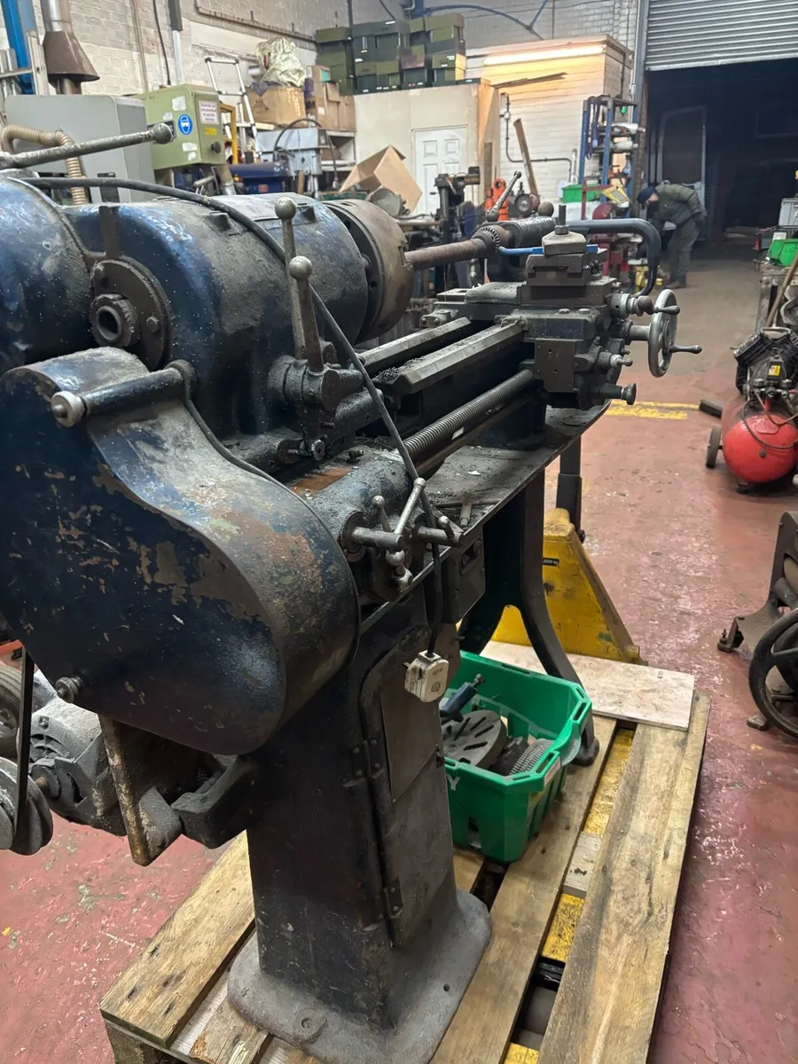 Denham British lathe 240v single phase & tooling - Image 1