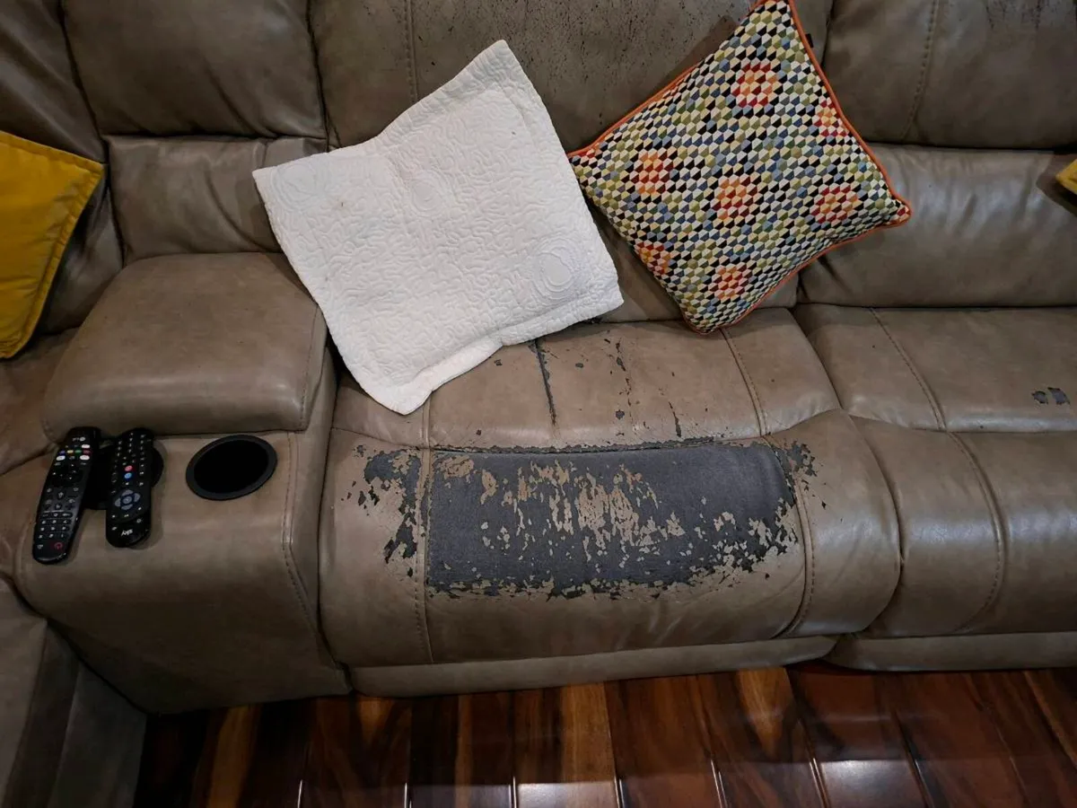 L shape couch - Image 4