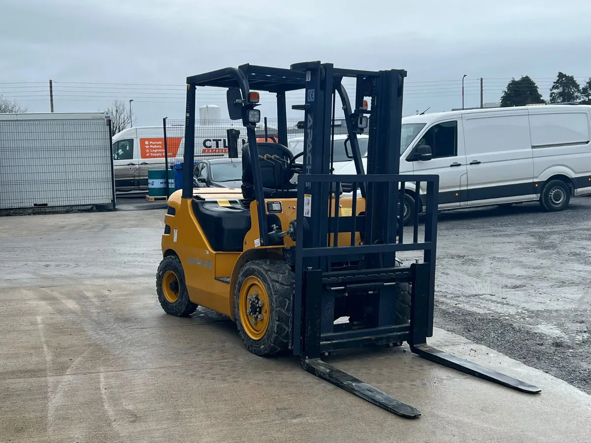 Apache Forklift  (NEW) - Image 4