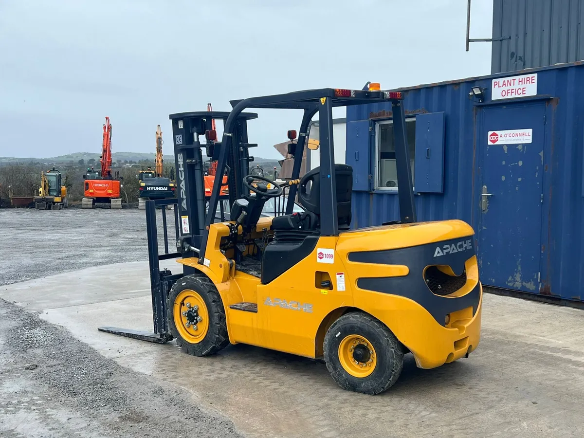 Apache Forklift  (NEW) - Image 2