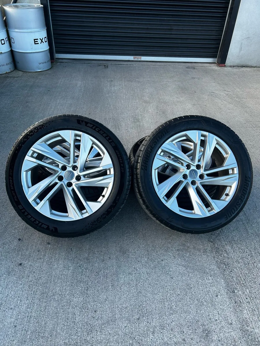 GENUINE 2020 AUDIO Q7 ALLOYS 20” - Image 1