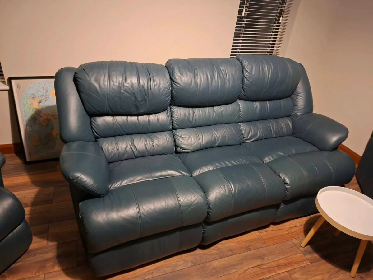 Leather couch blue - Image 2