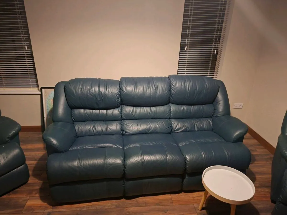 Leather couch blue - Image 4
