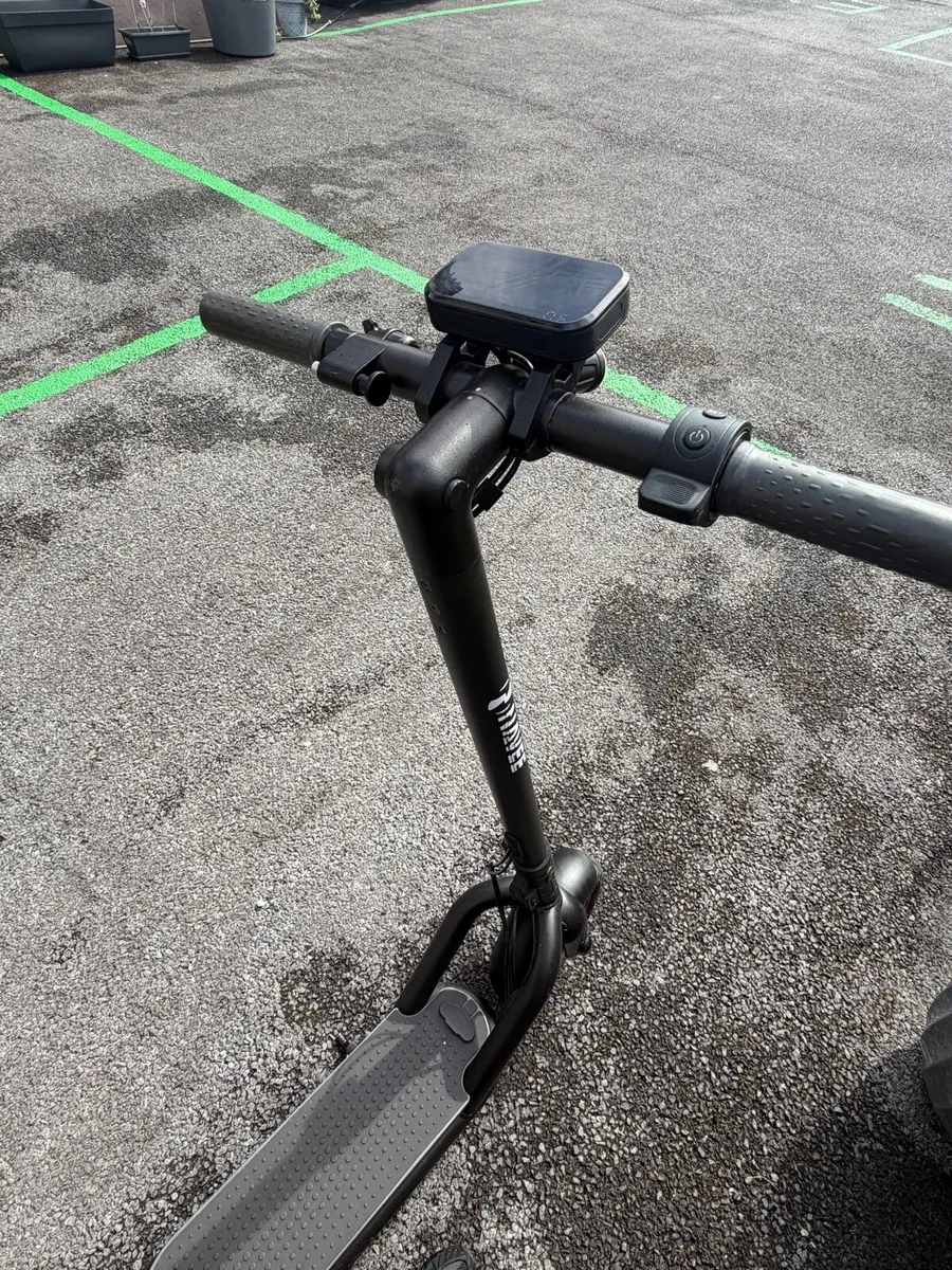 Electric scooter - Image 2