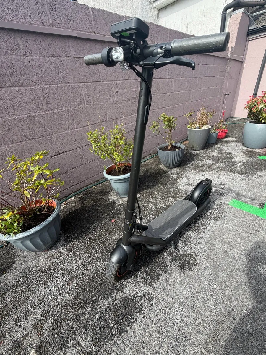 Electric scooter - Image 4