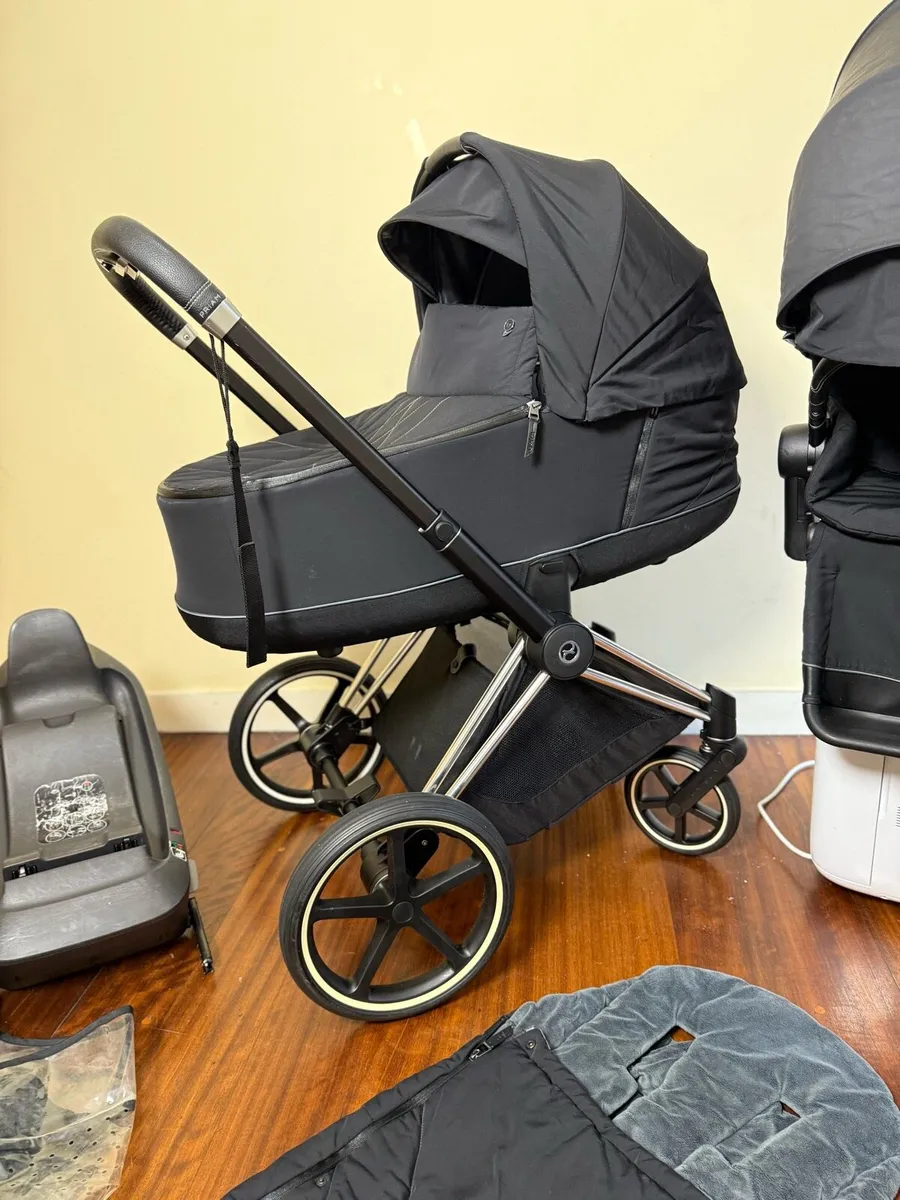 Full Cybex Priam car seat isofix pram buggy - Image 3