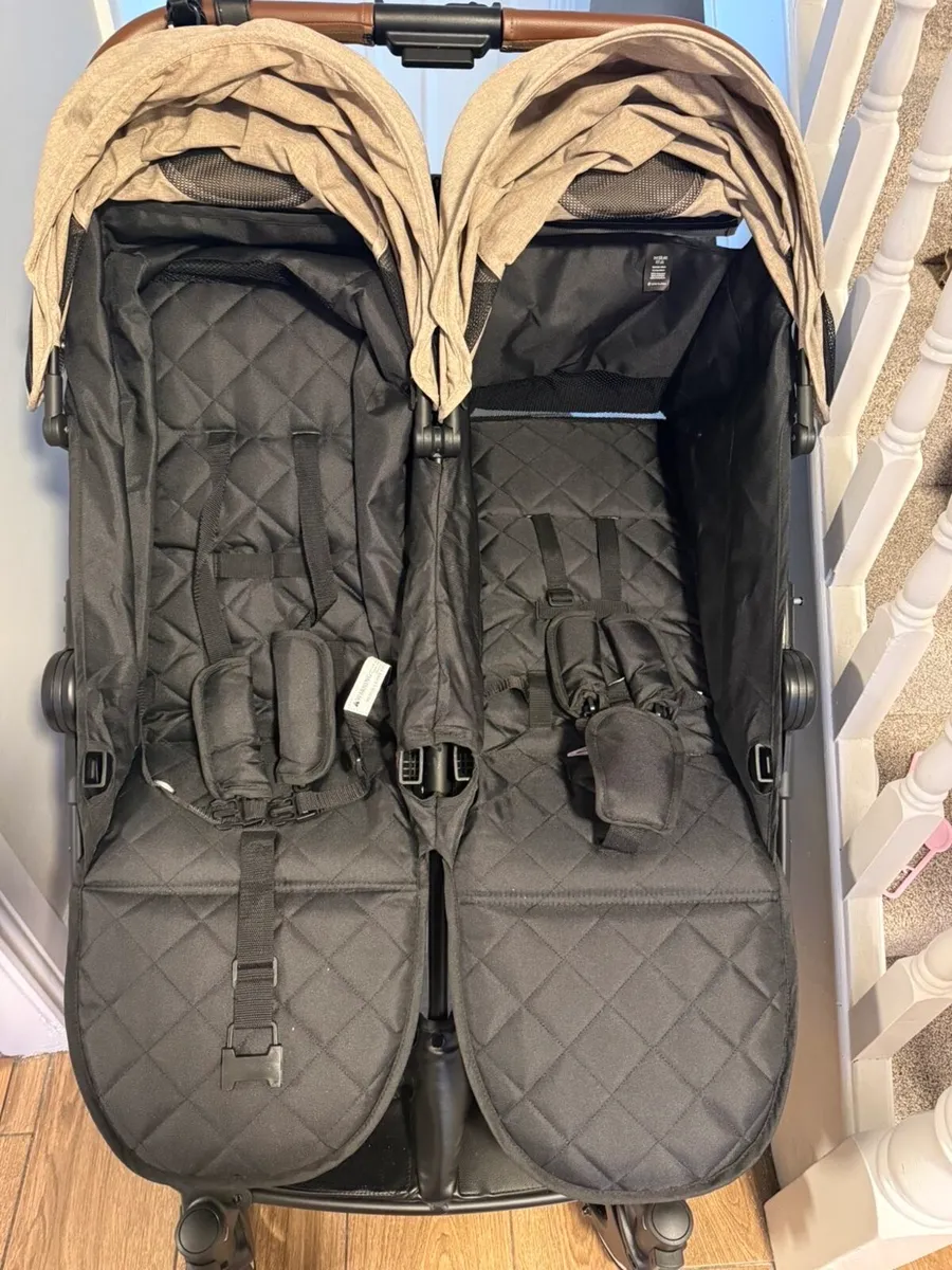 ickle bubba Venus double stroller - Image 3