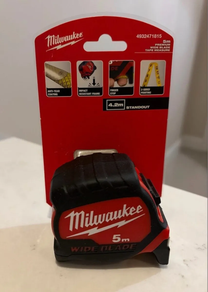 Milwaukee Measuring Tapes - Image 1
