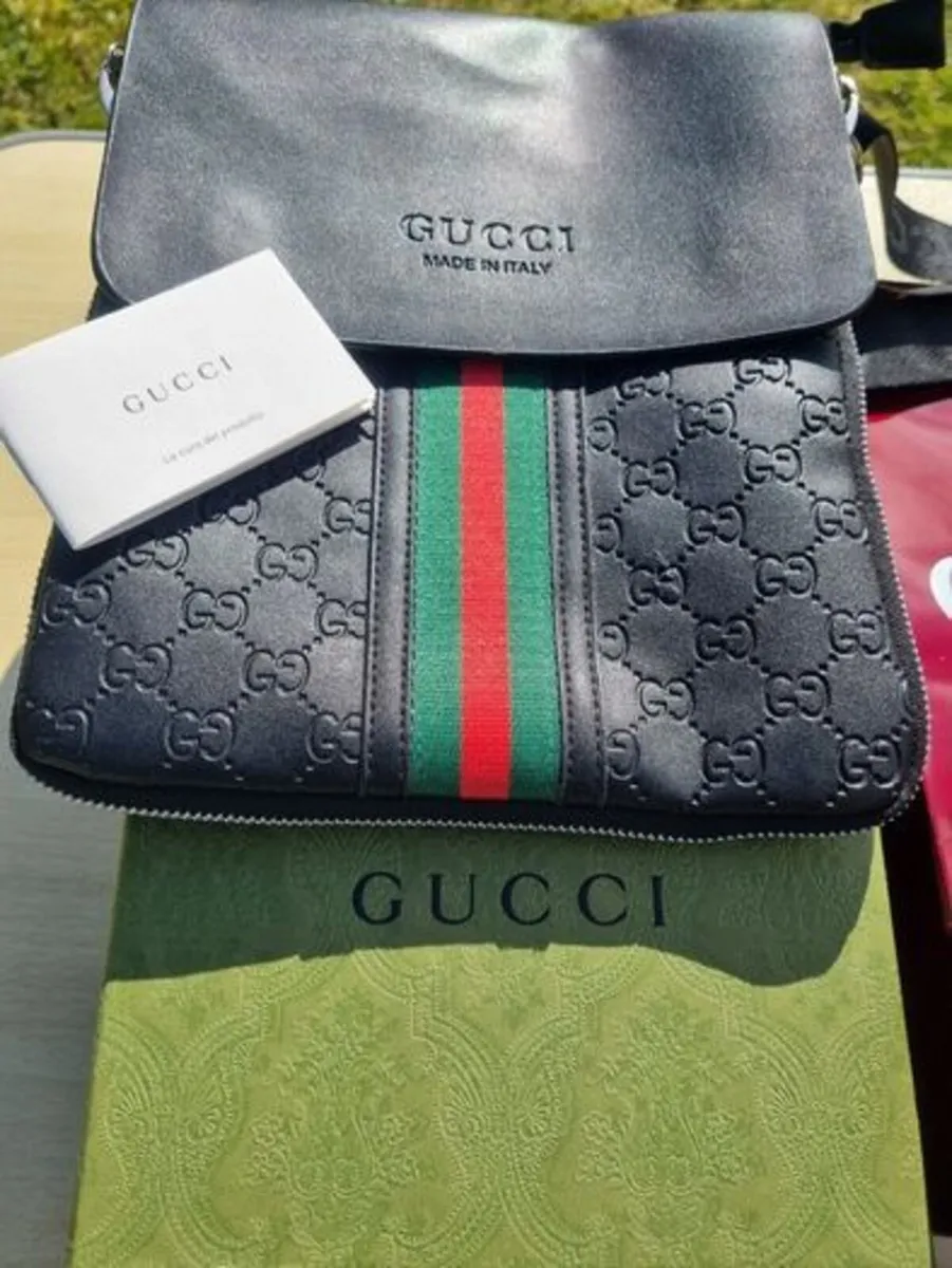 Black Gucci messenger bag - Image 2