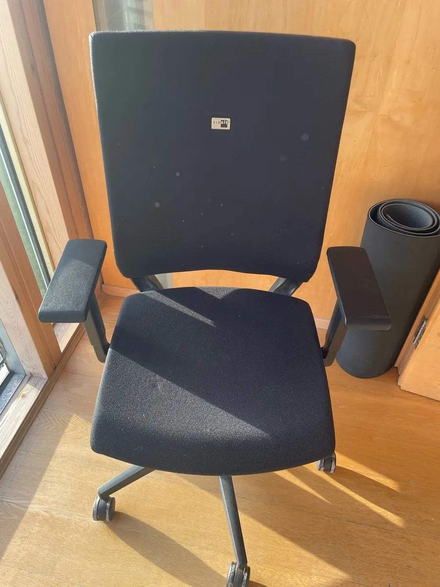 Office chair - Image 2