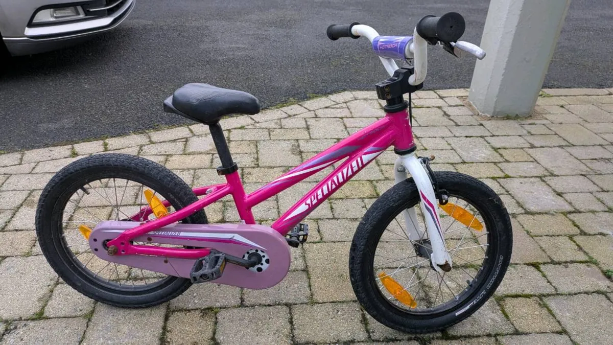 Girls bike - Image 1
