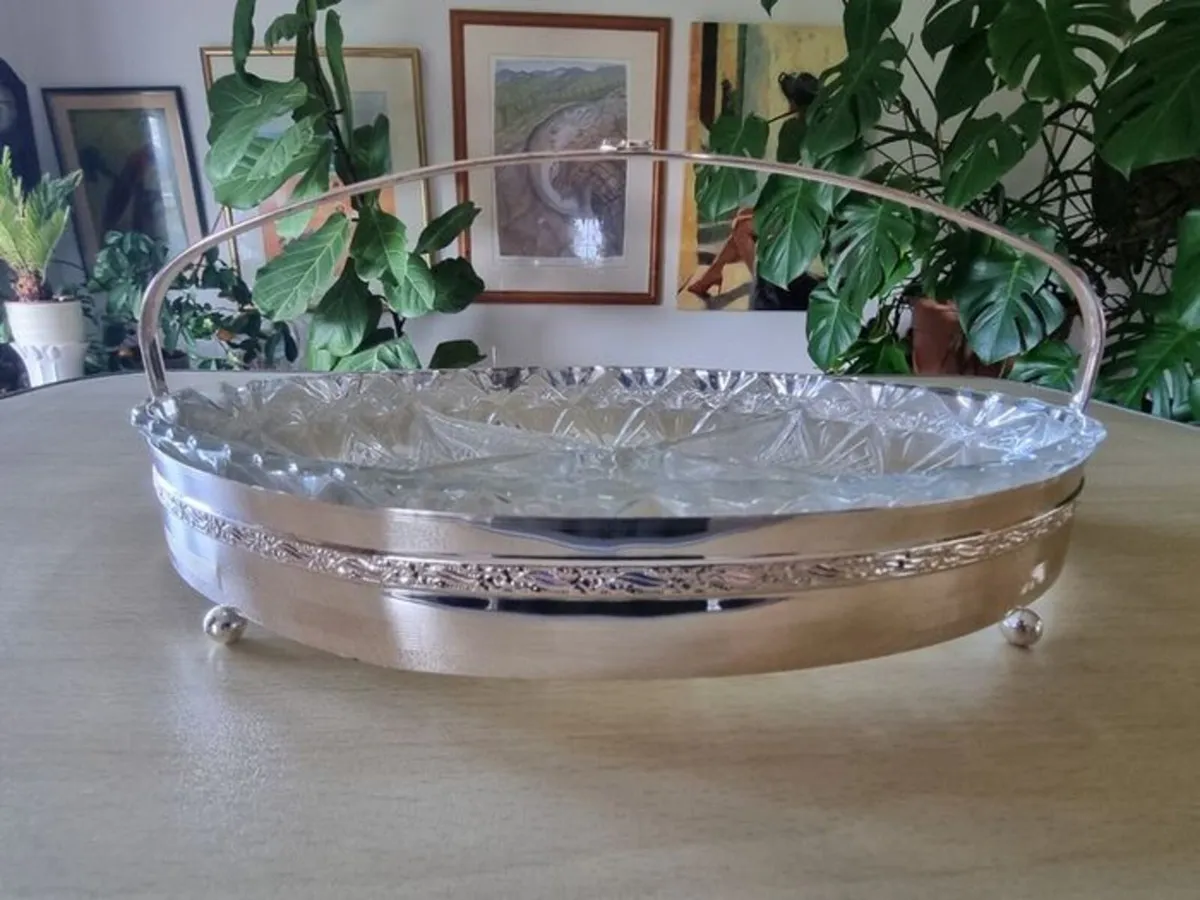 Vintage appetizer serving basket - Image 1