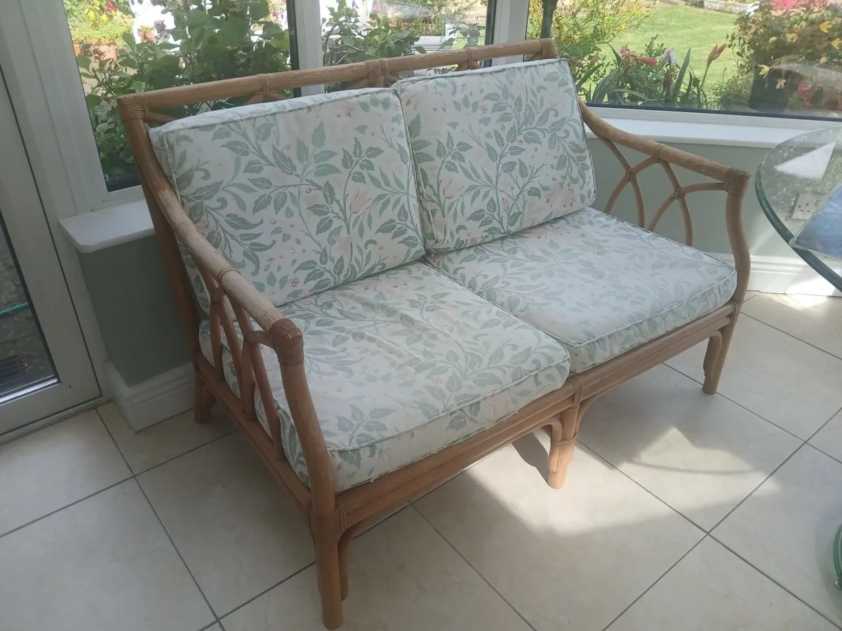Sunroom bamboo two seater couch and two armchairs - Image 1
