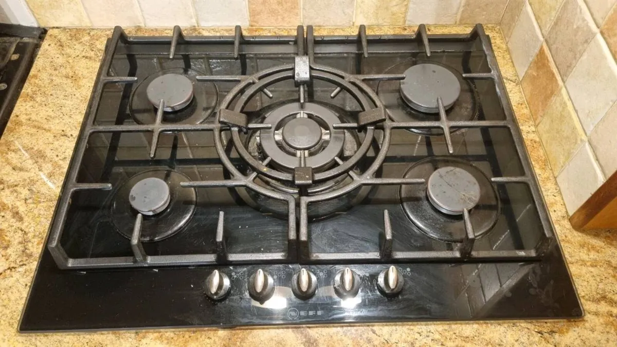 Neff gas hob - Image 1